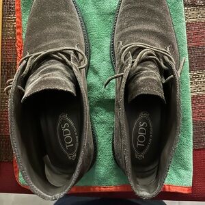 TOD'S Men's Gray Suede Shoes